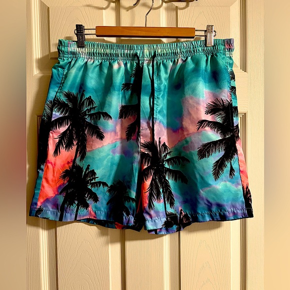 SHEIN Multicolor Men”s Palm Print Swim Shorts - Picture 1 of 6